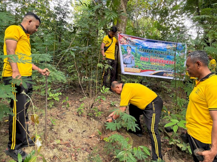 Polres TTU Gelar Aksi Penghijauan dalam Rangka Hari Bhayangkara ke-80